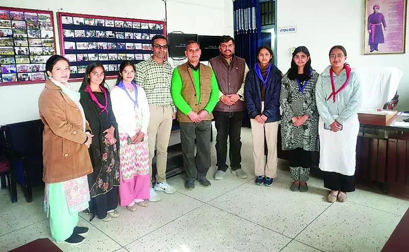 सहकारी बैंक ने भराड़ी में बढ़ाई डिजिटल जागरूकता सहकारी बैंक ने भराड़ी में बढ़ाई डिजिटल जागरूकता