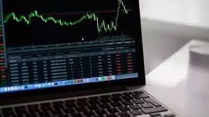 महंगी मार्केट में भी एक्टिव निवेशकों के लिए 22% तक की कमाई की संभावना महंगी मार्केट में भी एक्टिव निवेशकों के लिए 22% तक की कमाई की संभावना