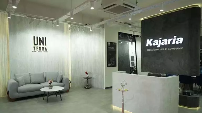 धोखाधड़ी के बीच Kajaria Ceramics के शेयर लगातार 7वें दिन गिरे, एमके ने बाय रेटिंग बरकरार रखी धोखाधड़ी के बीच Kajaria Ceramics के शेयर लगातार 7वें दिन गिरे, एमके ने बाय रेटिंग बरकरार रखी