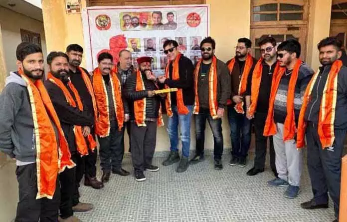 Shiv Sena (शिंदे) ने कार्यकर्ताओं से स्थानीय निकाय चुनाव के लिए तैयार रहने को कहा Shiv Sena (शिंदे) ने कार्यकर्ताओं से स्थानीय निकाय चुनाव के लिए तैयार रहने को कहा