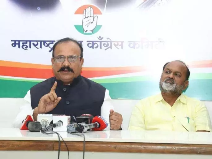 BJP को झटका: महादेव जानकर ने चुनाव के लिए कांग्रेस से हाथ मिलाया BJP को झटका: महादेव जानकर ने चुनाव के लिए कांग्रेस से हाथ मिलाया