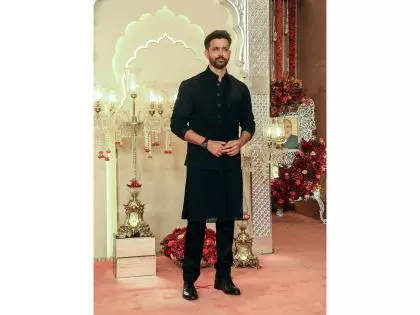 फैंस हुए दीवाने, Hrithik रोशन का फैमिली डांस वीडियो वायरल फैंस हुए दीवाने, Hrithik रोशन का फैमिली डांस वीडियो वायरल