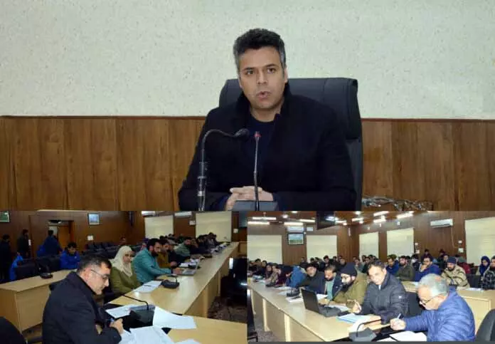 डीसी ने डिस्ट्रिक्ट कैपेक्स, CDF के तहत RDD कार्यों की प्रगति की समीक्षा की डीसी ने डिस्ट्रिक्ट कैपेक्स, CDF के तहत RDD कार्यों की प्रगति की समीक्षा की