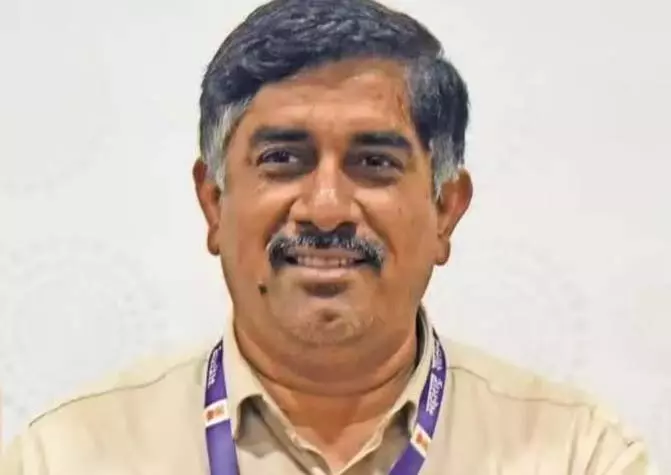 Shalarth में फंसी बड़ी मछली; करोड़ों की धोखाधड़ी के आरोप में शिक्षा अधिकारी गिरफ्तार Shalarth में फंसी बड़ी मछली; करोड़ों की धोखाधड़ी के आरोप में शिक्षा अधिकारी गिरफ्तार