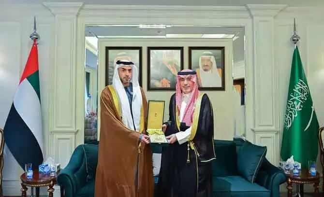 UAE के पूर्व राजदूत शेख नाहयान को मिला सऊदी अरब का प्रतिष्ठित सम्मान UAE के पूर्व राजदूत शेख नाहयान को मिला सऊदी अरब का प्रतिष्ठित सम्मान