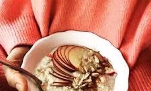 Recipe:ब्रेकफास्ट में अपनाएं सेब की ये फाइबर-रिच रेसिपी Recipe:ब्रेकफास्ट में अपनाएं सेब की ये फाइबर-रिच रेसिपी