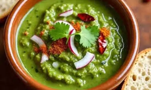 Mooli Patta Chutney : इस सर्दी जरूर ट्राई करें मूली के पत्तों की चटपटी चटनी Mooli Patta Chutney : इस सर्दी जरूर ट्राई करें मूली के पत्तों की चटपटी चटनी