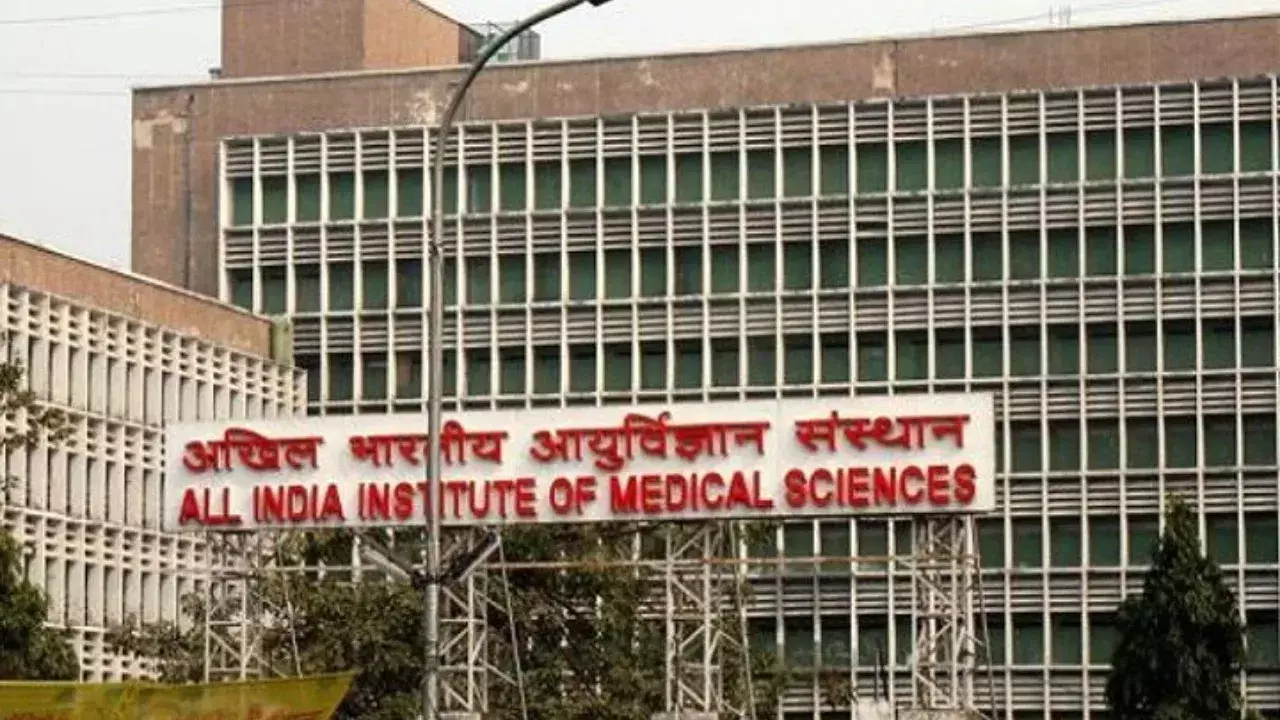 New Delhi: फास्ट फूड खाने वालों के लिए बड़ा अलर्ट, AIIMS पूर्व प्रमुख का बयान New Delhi: फास्ट फूड खाने वालों के लिए बड़ा अलर्ट, AIIMS पूर्व प्रमुख का बयान