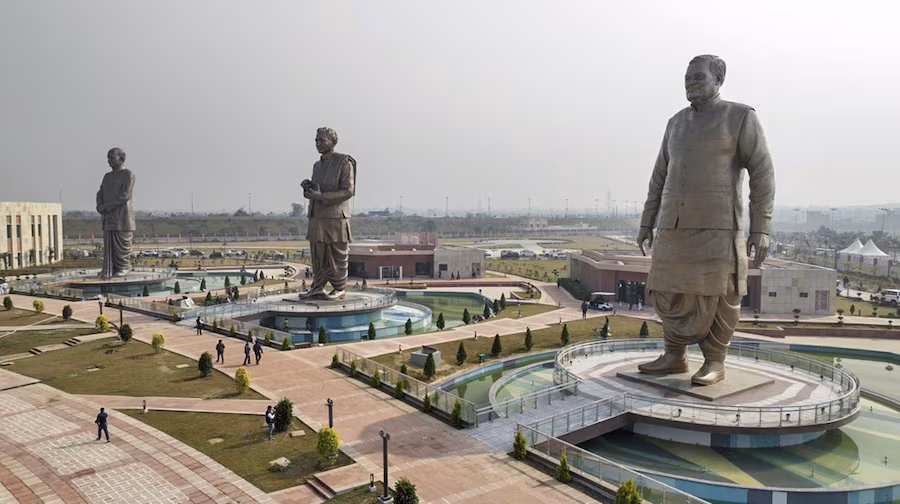 New Delhi: लखनऊ में पीएम मोदी करेंगे नई परियोजना का शुभारंभ New Delhi: लखनऊ में पीएम मोदी करेंगे नई परियोजना का शुभारंभ