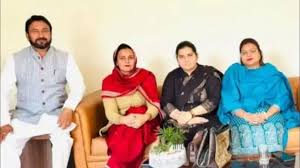 Chandigarh में मेयर चुनाव से पहले 2 AAP पार्षद BJP में शामिल हो गए