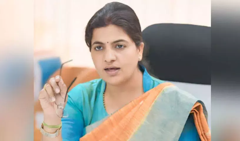 एनएचआरसी ने स्कूल शिक्षा सचिव योगिता के खिलाफ नाराजगी जताई एनएचआरसी ने स्कूल शिक्षा सचिव योगिता के खिलाफ नाराजगी जताई