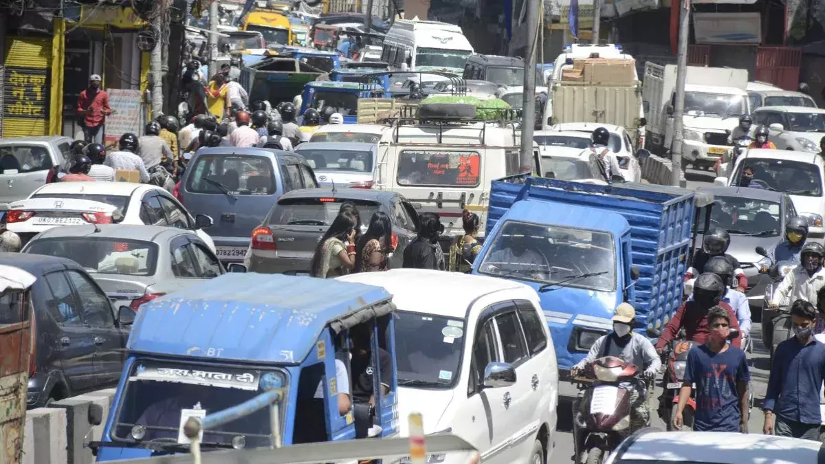 Lucknow: प्रधानमंत्री के आगमन के मद्देनजर लखनऊ में ट्रैफिक परिवर्तन Lucknow: प्रधानमंत्री के आगमन के मद्देनजर लखनऊ में ट्रैफिक परिवर्तन