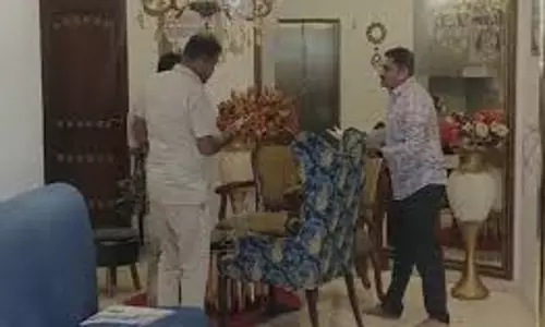 Bengaluru: मंत्री के सेक्रेटरी के घर छापा, 14 करोड़ की मिली राशि