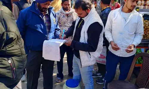 Rohtak नगर निगम ने अतिक्रमण पर कार्रवाई की, 39 लोगों पर जुर्माना लगाया गया Rohtak नगर निगम ने अतिक्रमण पर कार्रवाई की, 39 लोगों पर जुर्माना लगाया गया
