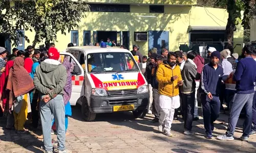 Haryana : रोजी-रोटी की तलाश में निकले उत्तर प्रदेश के चार मजदूरों के लिए सफर दुखद साबित हुआ Haryana : रोजी-रोटी की तलाश में निकले उत्तर प्रदेश के चार मजदूरों के लिए सफर दुखद साबित हुआ