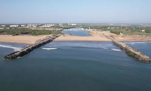 Tamil Nadu: चंद्रपडी फिशरीज प्रोजेक्ट पर काम तेज, मार्च 2026 लक्ष्य Tamil Nadu: चंद्रपडी फिशरीज प्रोजेक्ट पर काम तेज, मार्च 2026 लक्ष्य