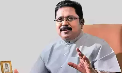 हमारे समर्थन के बिना कोई भी मोर्चा सरकार नहीं बना सकता: TTV Dhinakaran हमारे समर्थन के बिना कोई भी मोर्चा सरकार नहीं बना सकता: TTV Dhinakaran