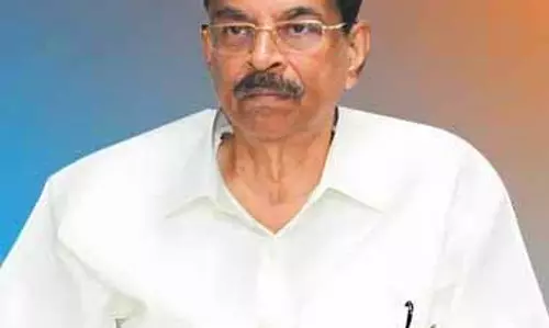 राज्यपाल कम्भमपति ने Chandbali में नाबालिग लड़की की मौत पर दुख जताया राज्यपाल कम्भमपति ने Chandbali में नाबालिग लड़की की मौत पर दुख जताया