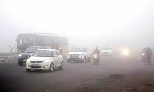 Bhubaneswar: ट्विन सिटी में घने कोहरे से जनजीवन अस्त-व्यस्त