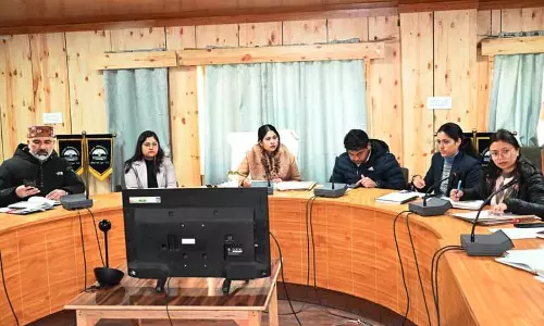 Himachal: डीसी ने लाहौल और स्पीति में सर्दियों की तैयारियों का जायजा लिया Himachal: डीसी ने लाहौल और स्पीति में सर्दियों की तैयारियों का जायजा लिया