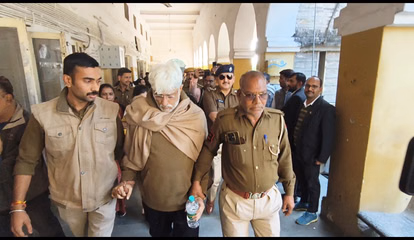 Udaipur: विक्रम भट्ट पर 30 करोड़ की ठगी का मामला, जमानत नहीं मिली Udaipur: विक्रम भट्ट पर 30 करोड़ की ठगी का मामला, जमानत नहीं मिली