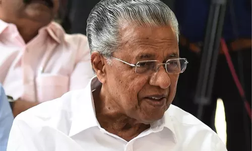CM Vijayan ने क्रिसमस समारोह पर हमलों की निंदा की CM Vijayan ने क्रिसमस समारोह पर हमलों की निंदा की