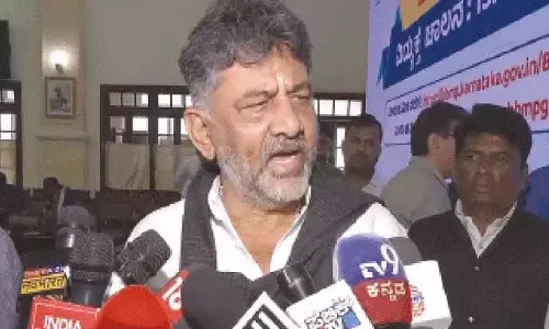 मुझे पद संभालने के बजाय पार्टी कार्यकर्ता बनना ज़्यादा पसंद है: DK Shivakumar मुझे पद संभालने के बजाय पार्टी कार्यकर्ता बनना ज़्यादा पसंद है: DK Shivakumar