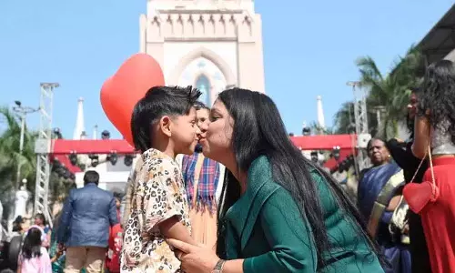 Hyderabad और सिकंदराबाद 2025 के क्रिसमस सेलिब्रेशन से गुलजार हो गए