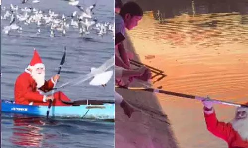 Surat में क्रिसमस वाइब्स: सांता क्लॉज़ ने बोट राइड से दिया सरप्राइज़ Surat में क्रिसमस वाइब्स: सांता क्लॉज़ ने बोट राइड से दिया सरप्राइज़