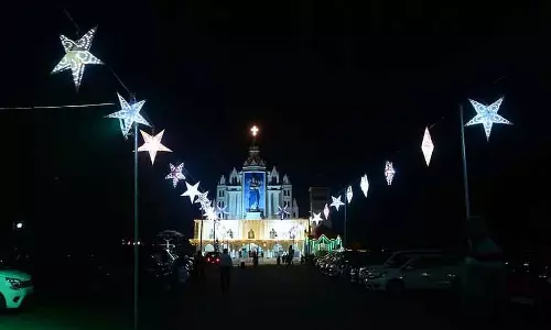 Udupi : हर जगह क्रिसमस का जश्न पूरे ज़ोरों पर है Udupi : हर जगह क्रिसमस का जश्न पूरे ज़ोरों पर है