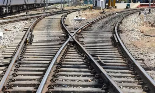 Kerala: 12वीं के दो छात्रों पर ट्रेन रोकने का आरोप, केस दर्ज