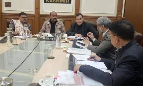 Deputy CM ने गैर मुमकिन खड्डों के मुद्दों पर जनहितैषी फैसले लेने का आह्वान किया Deputy CM ने गैर मुमकिन खड्डों के मुद्दों पर जनहितैषी फैसले लेने का आह्वान किया