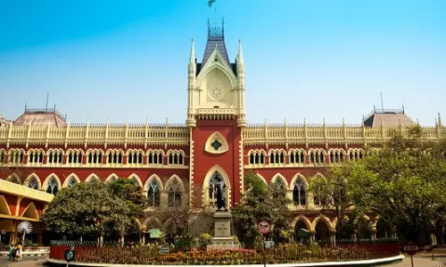 कलकत्ता हाई कोर्ट ने 313 GTA शिक्षकों की नियुक्तियां रद्द करने वाले आदेश पर रोक लगाई कलकत्ता हाई कोर्ट ने 313 GTA शिक्षकों की नियुक्तियां रद्द करने वाले आदेश पर रोक लगाई