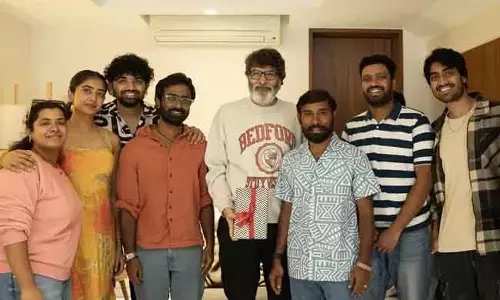 पतंग के मुरीद हुए Trivikram Srinivas : टीम को बुलाकर दीं शुभकामनाएं