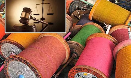 विदर्भ में Nylon मांझे पर जुर्माना बेचने पर 2.5 लाख रुपये, इस्तेमाल करने पर 50,000 रुपये विदर्भ में Nylon मांझे पर जुर्माना बेचने पर 2.5 लाख रुपये, इस्तेमाल करने पर 50,000 रुपये