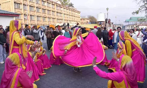 Dharamshala में 8-दिवसीय कांगड़ा कार्निवल शुरू हुआ