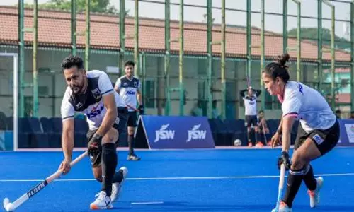सूरमा क्लब की नई जर्सी लॉन्चिंग में खिलाड़ियों का जोरदार उत्सव