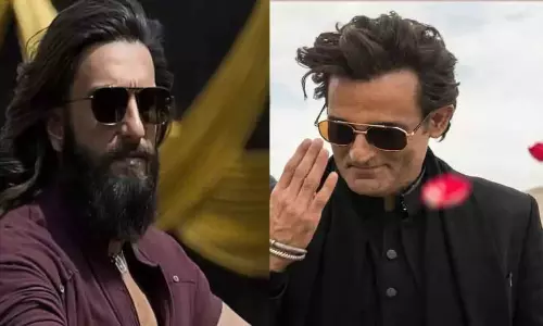 Akshaye Khanna का जलवा: धुरंधर में हीरो से ज्यादा विलेन रहमान डकैत की चर्चा Akshaye Khanna का जलवा: धुरंधर में हीरो से ज्यादा विलेन रहमान डकैत की चर्चा