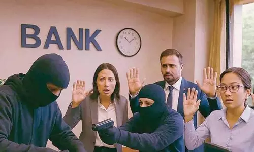 Contractor ने लोन के लिए चोरी की, पेमेंट में देरी के कारण उप-सरपंच चोर बन गया Contractor ने लोन के लिए चोरी की, पेमेंट में देरी के कारण उप-सरपंच चोर बन गया