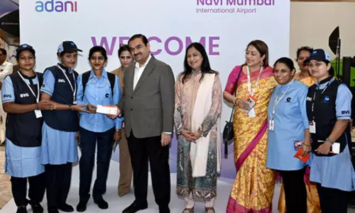 इंटरनेशनल एयरपोर्ट ने पहले ही दिन 48 फ्लाइट्स के साथ 4,000 से ज्यादा यात्रियों को दी सेवा इंटरनेशनल एयरपोर्ट ने पहले ही दिन 48 फ्लाइट्स के साथ 4,000 से ज्यादा यात्रियों को दी सेवा