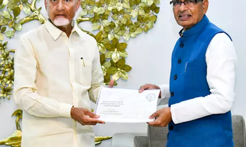 कृषि मंत्री शिवराज चौहान से मिले सीएम चंद्रबाबू नायडू