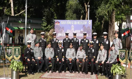 Tripura में तटरक्षक प्रतिनिधिमंडल ने असम राइफल्स का दौरा किया