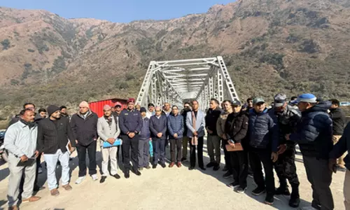 नेपाल के राजदूत डॉ. शंकर प्रसाद शर्मा पहुंचे धारचूला, छारछुम मोटर पुल का किया निरीक्षण नेपाल के राजदूत डॉ. शंकर प्रसाद शर्मा पहुंचे धारचूला, छारछुम मोटर पुल का किया निरीक्षण