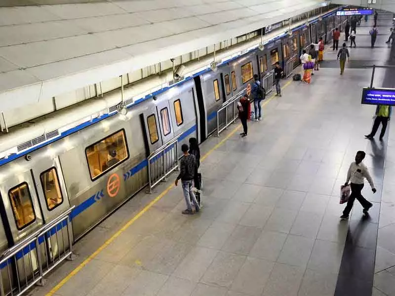 Delhi मेट्रो के 23 साल: पहली ट्रेन TS#01 अब भी ट्रैक पर Delhi मेट्रो के 23 साल: पहली ट्रेन TS#01 अब भी ट्रैक पर