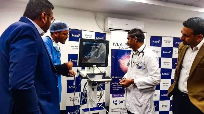 लिवसा हॉस्पिटल ने कार्डियक केयर को बेहतर बनाने के लिए एडवांस्ड IVUS टेक्नोलॉजी पेश की है लिवसा हॉस्पिटल ने कार्डियक केयर को बेहतर बनाने के लिए एडवांस्ड IVUS टेक्नोलॉजी पेश की है
