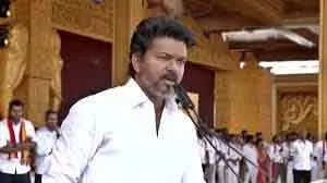 TVK नेता विजय ने DMK को बीजेपी का गुलाम बताया TVK नेता विजय ने DMK को बीजेपी का गुलाम बताया