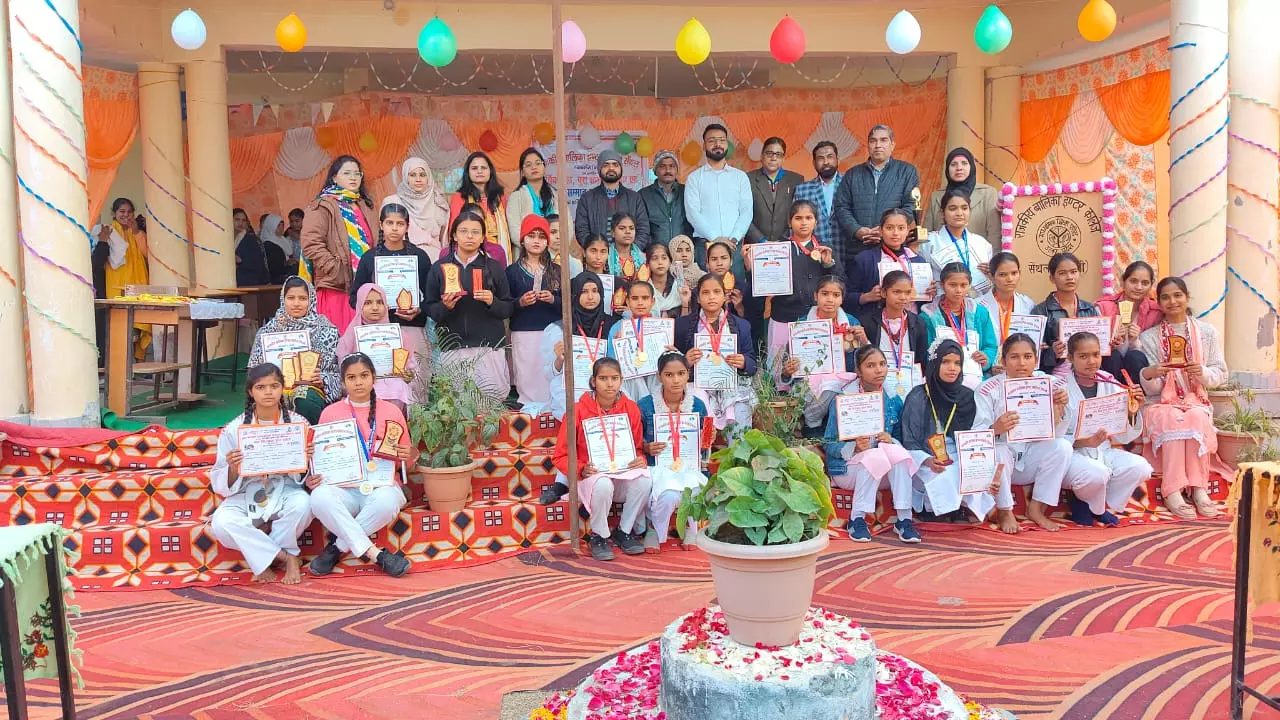 Bareilly: सेंथल इंटर कॉलेज में उत्सव का रंग, प्रतिभाओं को सम्मान Bareilly: सेंथल इंटर कॉलेज में उत्सव का रंग, प्रतिभाओं को सम्मान