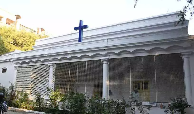 St. Luke Hindustani Church ने उर्दू में रविवार की प्रार्थना सभा की सौ साल पुरानी परंपरा जारी रखी St. Luke Hindustani Church ने उर्दू में रविवार की प्रार्थना सभा की सौ साल पुरानी परंपरा जारी रखी