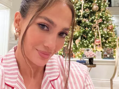 Jennifer Lopez ने अपने प्रियजनों के साथ क्रिसमस मनाया Jennifer Lopez ने अपने प्रियजनों के साथ क्रिसमस मनाया