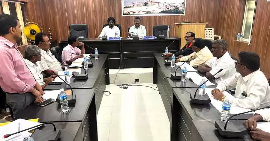 इनकम लिमिट से ज़्यादा वालों के BPL कार्ड कैंसिल किए जा सकते हैं: Geetanjaneya इनकम लिमिट से ज़्यादा वालों के BPL कार्ड कैंसिल किए जा सकते हैं: Geetanjaneya